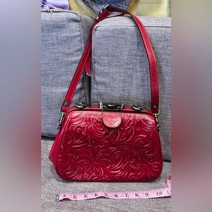 Patricia Nash Vibrant, tooled leather, Red Shoulder Bag.